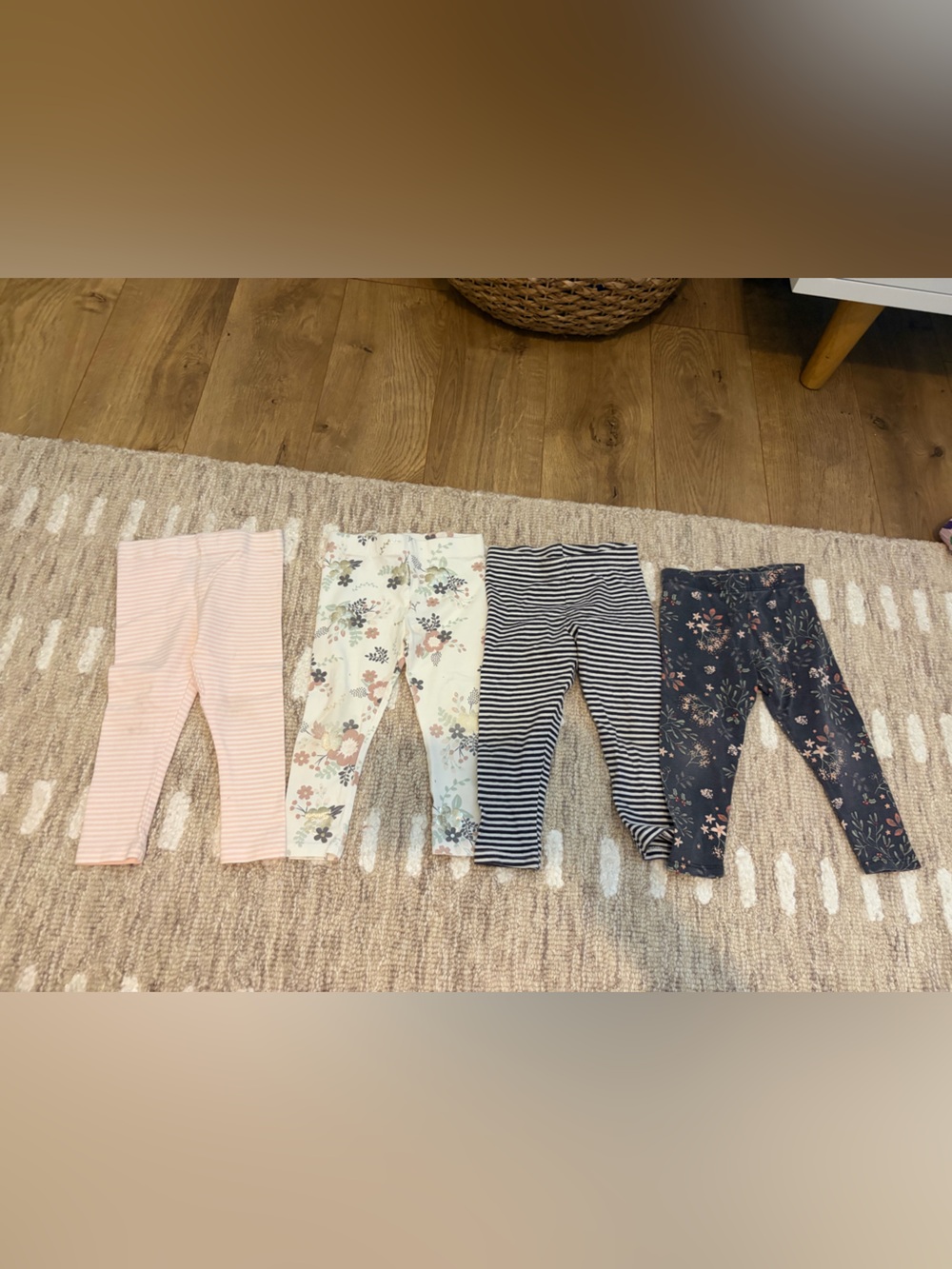 4 pairs of 12m leggings